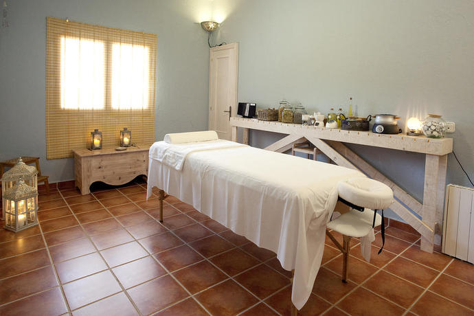 Imagen de los interiores del Hotel Entre Pinos, Es Calo. Foto 14