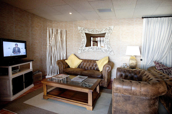 Imagen de los interiores del Hotel Entre Pinos. Foto 10