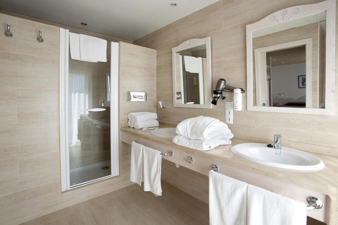 Imagen de la habitación del Hotel Entre Pinos. Foto 4