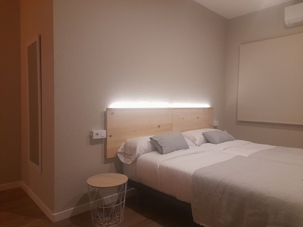 Imagen de la habitación del Hotel EntreOlivos, Badajoz. Foto 8