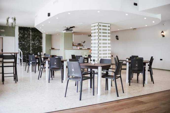 Imagen del bar/restaurante del Hotel EntreOlivos, Badajoz. Foto 4