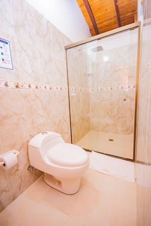 Imagen de la habitación del Hotel Entrecielos. Foto 15