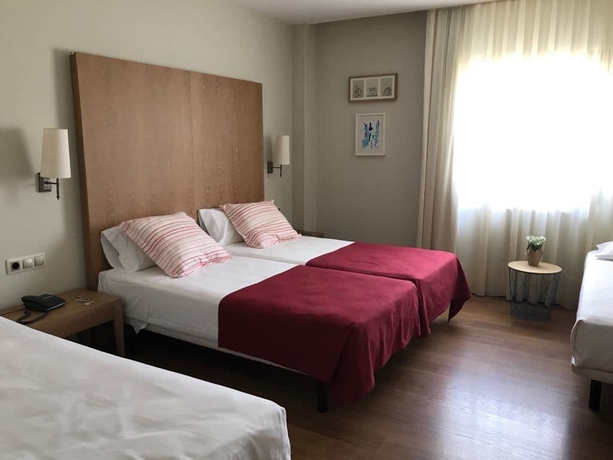 Imagen de la habitación del Hotel Entredos. Foto 4