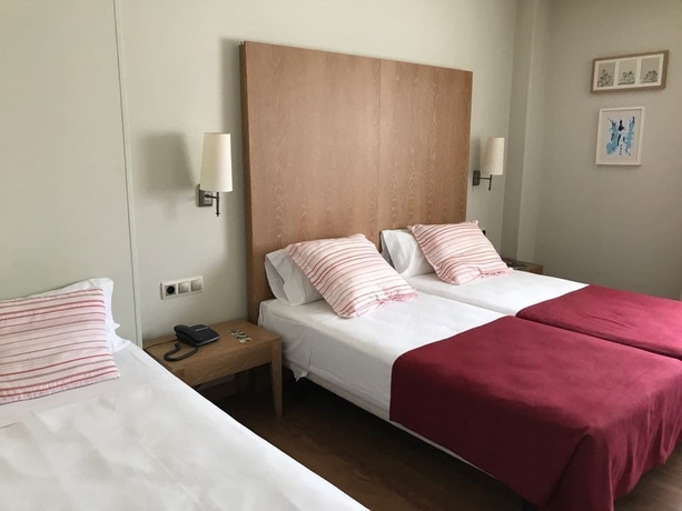 Imagen de la habitación del Hotel Entredos. Foto 8