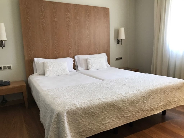 Imagen de la habitación del Hotel Entredos. Foto 12