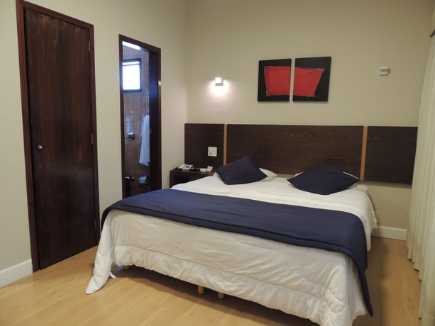 Imagen de la habitación del Hotel Entremares. Foto 6