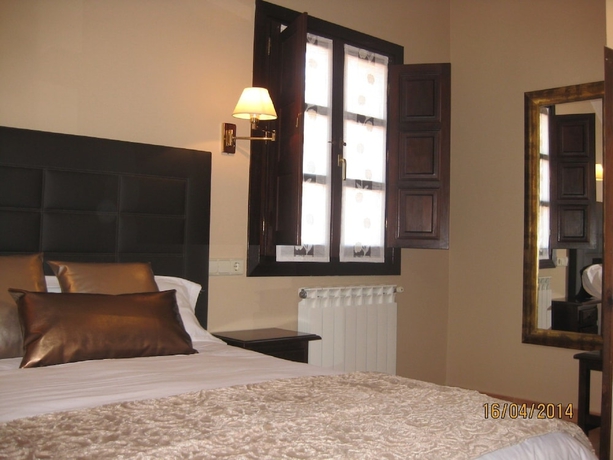 Imagen de la habitación del Hotel Entremontes. Foto 8