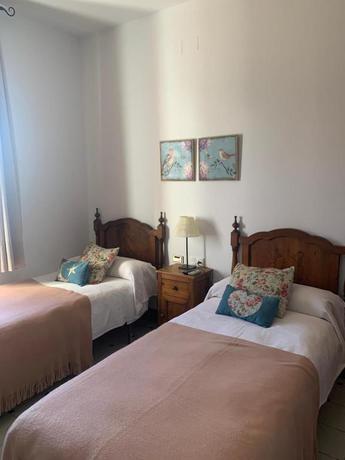 Imagen de la habitación del Hotel Entreolivos, El Pedroso. Foto 2
