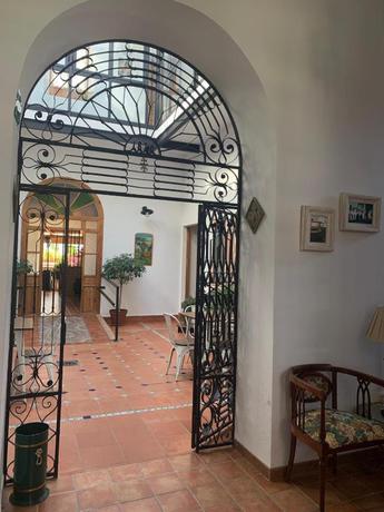 Imagen de los interiores del Hotel Entreolivos, El Pedroso. Foto 9