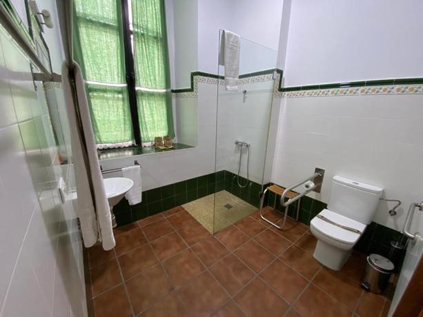 Imagen de la habitación del Hotel Entreolivos. Foto 3