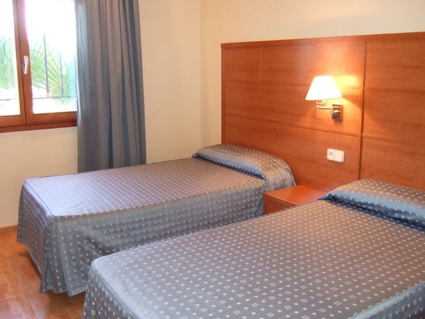 Imagen de la habitación del Hotel Entresierras. Foto 7