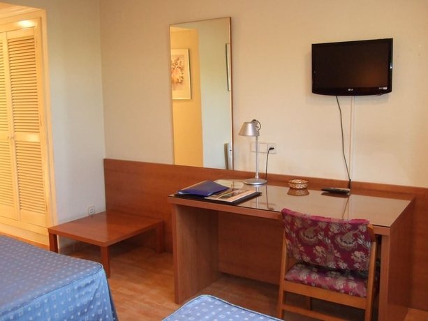 Imagen de la habitación del Hotel Entresierras. Foto 12