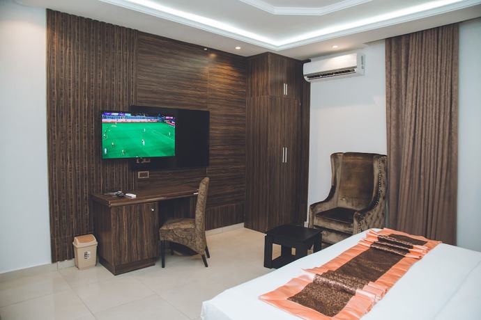 Imagen de la habitación del Hotel Entrust and Suites. Foto 9