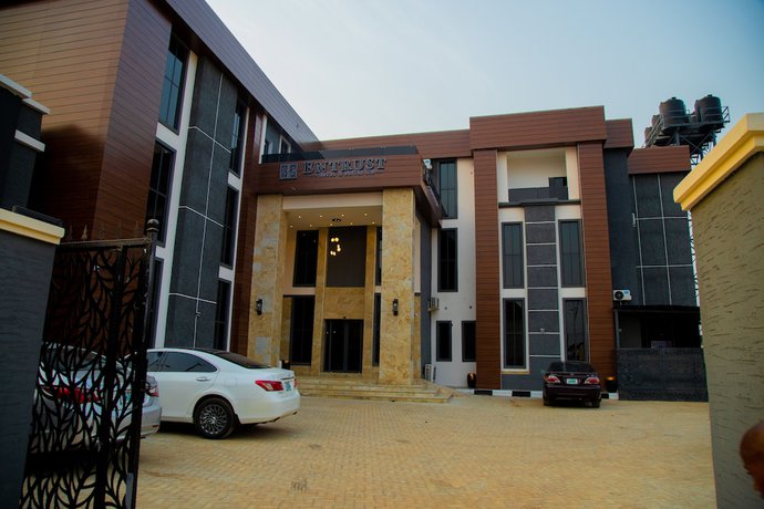 Imagen general del Hotel Entrust and Suites. Foto 2