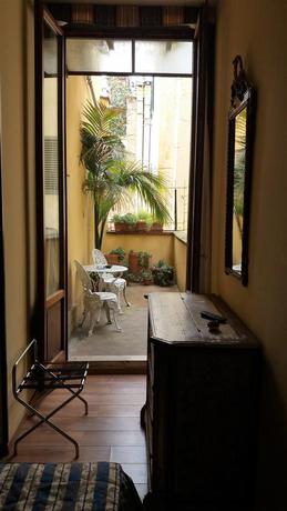 Imagen de la habitación del Hotel Enza. Foto 5