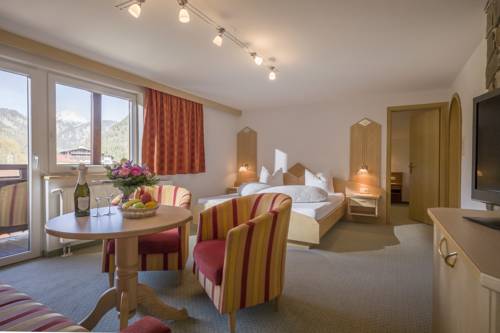 Imagen de la habitación del Hotel Enzian, Eben am Achensee. Foto 10