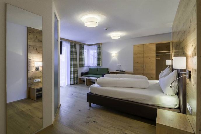 Imagen de la habitación del Hotel Enzian. Foto 2