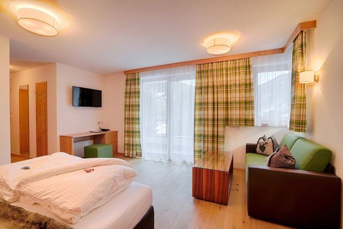 Imagen de la habitación del Hotel Enzian. Foto 4