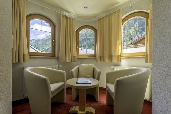 Imagen de la habitación del Hotel Enzian. Foto 9