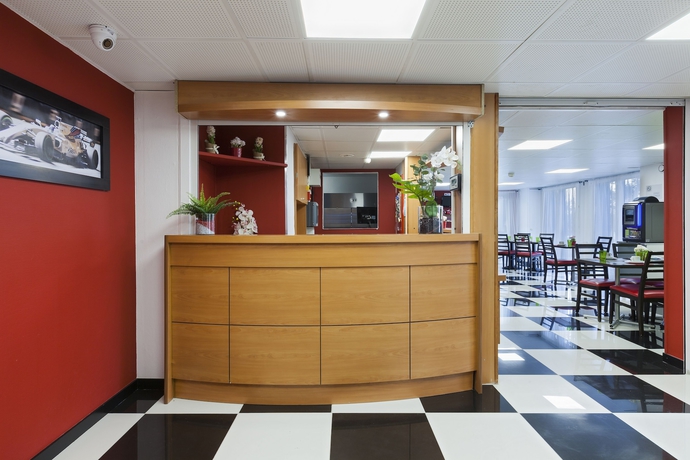 Imagen de los interiores del Hotel Enzo Hotels Chalons En Champagne By Kyriad Direct. Foto 11