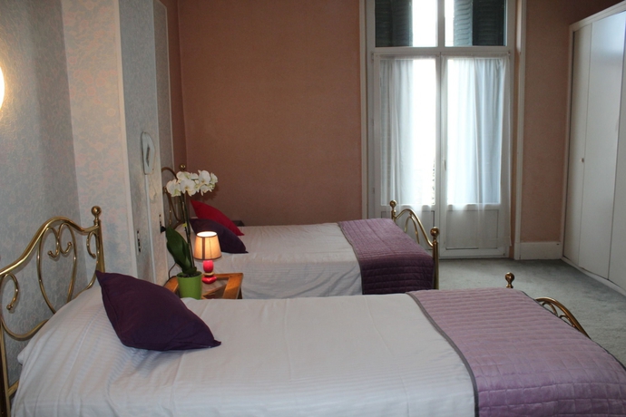 Imagen de la habitación del Hotel Enzo Hotels Contrex&eacute;ville. Foto 5