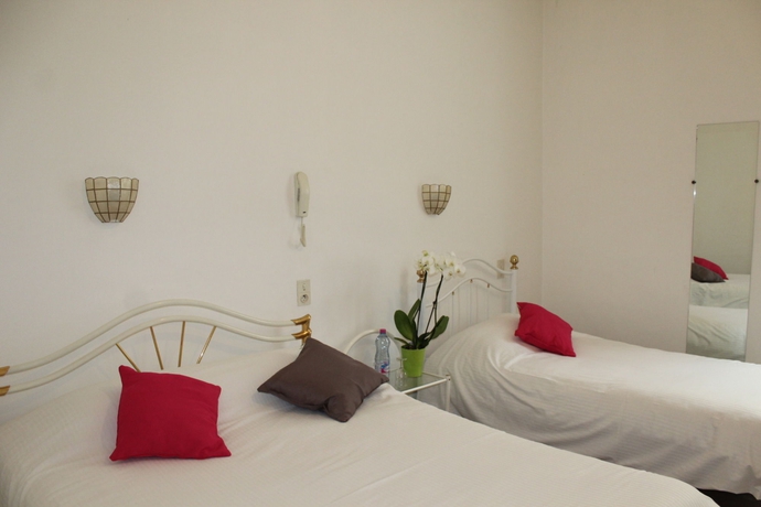 Imagen de la habitación del Hotel Enzo Hotels Contrex&eacute;ville. Foto 8