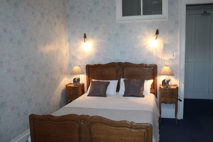 Imagen de la habitación del Hotel Enzo Hotels Contrex&eacute;ville. Foto 9