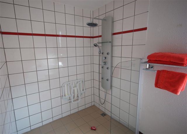 Imagen general del Hotel Enzo Hotels Pont-a-mousson By Kyriad Direct. Foto 11