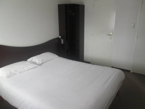 Imagen de la habitación del Hotel Enzo Hotels Quimperle By Kyriad Direct. Foto 5