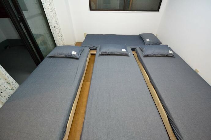 Imagen de la habitación del Hotel Enzo Tokyo. Foto 13