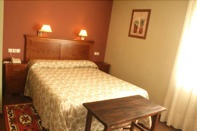 Imagen de la habitación del Hotel Eo. Foto 6