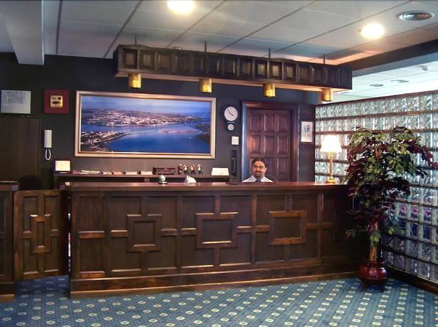 Imagen de los interiores del Hotel Eo. Foto 17