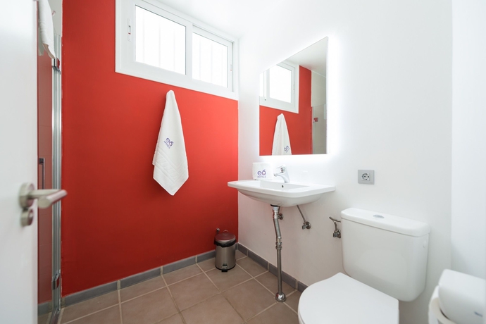 Imagen de la habitación del Hotel Eó Las Rosas. Foto 3