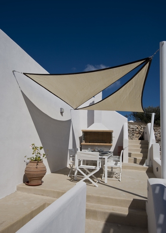 Imagen del bar/restaurante del Hotel Eolia Luxury Villas. Foto 2