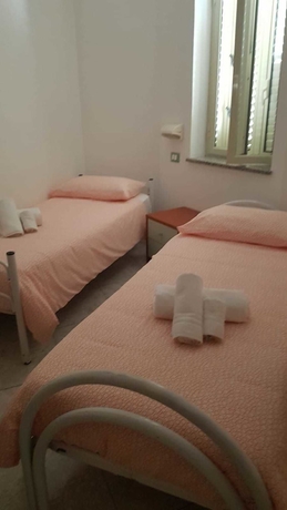 Imagen de la habitación del Hotel Eolo Capo Vaticano. Foto 7