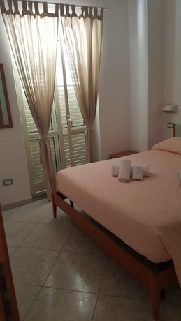 Imagen de la habitación del Hotel Eolo Capo Vaticano. Foto 10