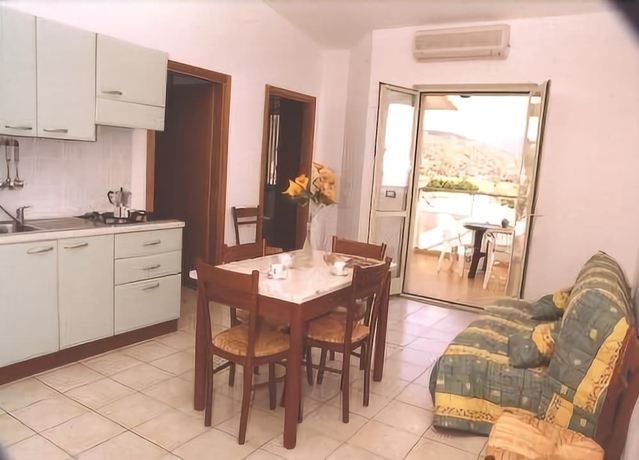Imagen de la habitación del Hotel Eolo Capo Vaticano. Foto 13