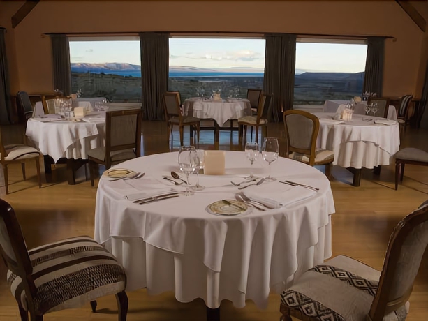 Imagen del bar/restaurante del Hotel Eolo - Patagonia&acute;s Spirit. Foto 2