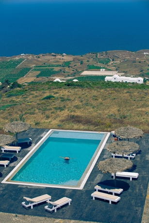 Imagen de la piscina del Hotel Eos Villa. Foto 14
