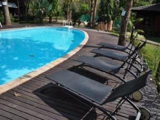 Imagen de la piscina del Hotel E-outfitting Doikham Resort. Foto 14
