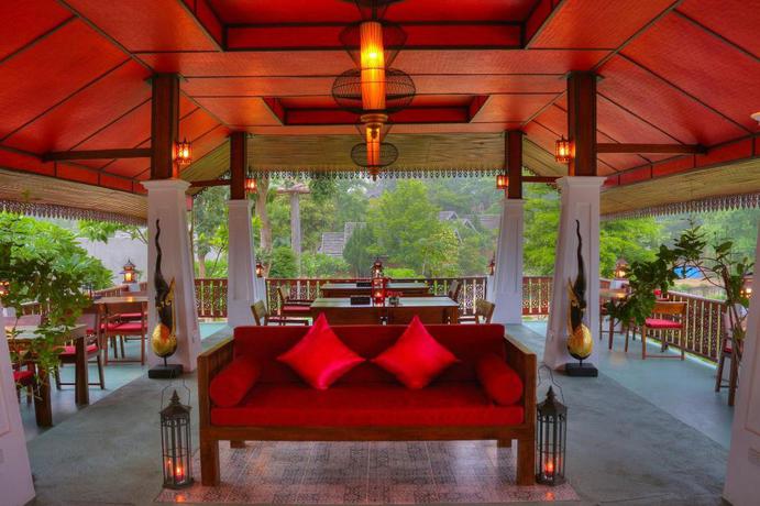 Imagen del bar/restaurante del Hotel E-outfitting Pai Resort, Pai. Foto 1