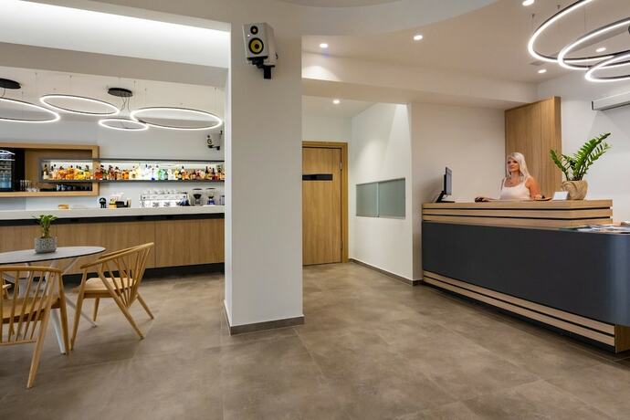 Imagen general del Hotel Epavli Grace. Foto 6