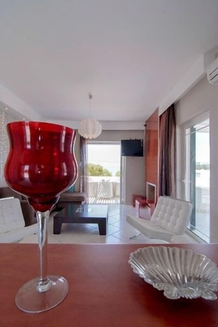 Imagen de los interiores del Hotel Epavlis Resort. Foto 19