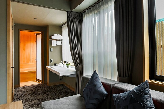 Imagen de la habitación del Hotel Eph Takayama. Foto 22