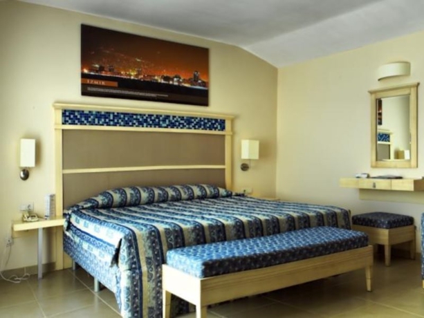 Imagen general del Hotel Ephesia Holiday Beach Club. Foto 2