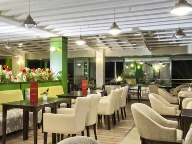 Imagen general del Hotel Ephesia Holiday Beach Club. Foto 3