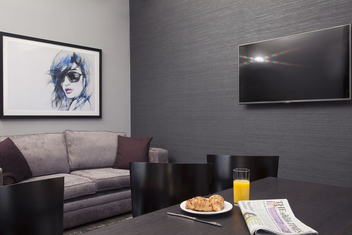 Imagen de los interiores del Hotel Epic Aparthotel - Duke Street. Foto 12