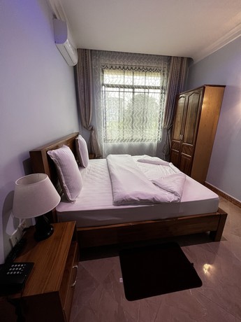 Imagen de la habitación del Hotel Epic Grand Hotel. Foto 9