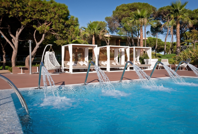 Imagen de la piscina del Hotel Epic Sana Algarve. Foto 16