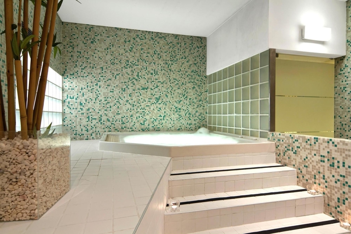 Imagen de la piscina del Hotel Epic Sana Marques. Foto 16